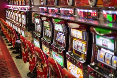 Mobile phone displaying live football odds and betting interface on ohotogel
