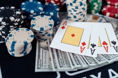 MMA fight card and game information displayed on ohotogel mobile interface